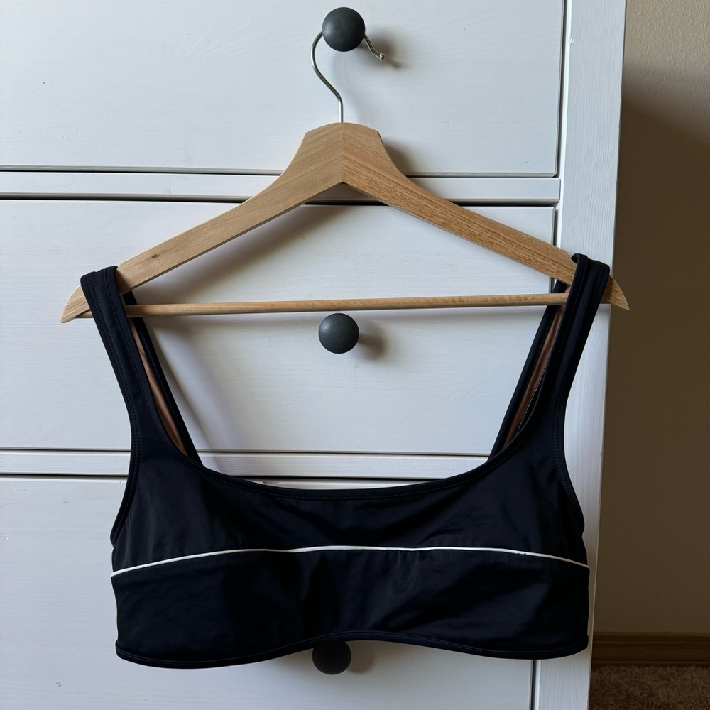 Black and White Bikini Top with Athletic Design